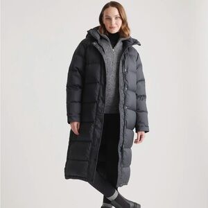 NWT Quince Responsible Down Long Puffer Jacket - M, Black
